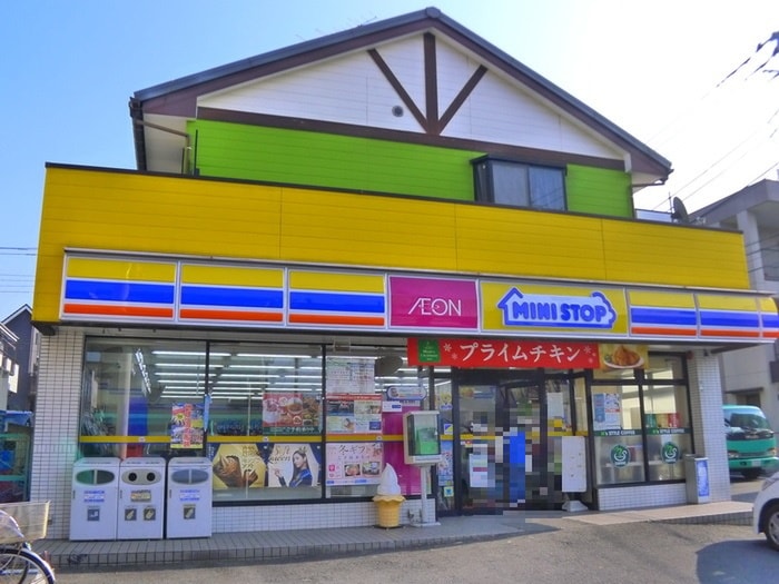 ミニストップ(コンビニ)まで303m ＫＳビル