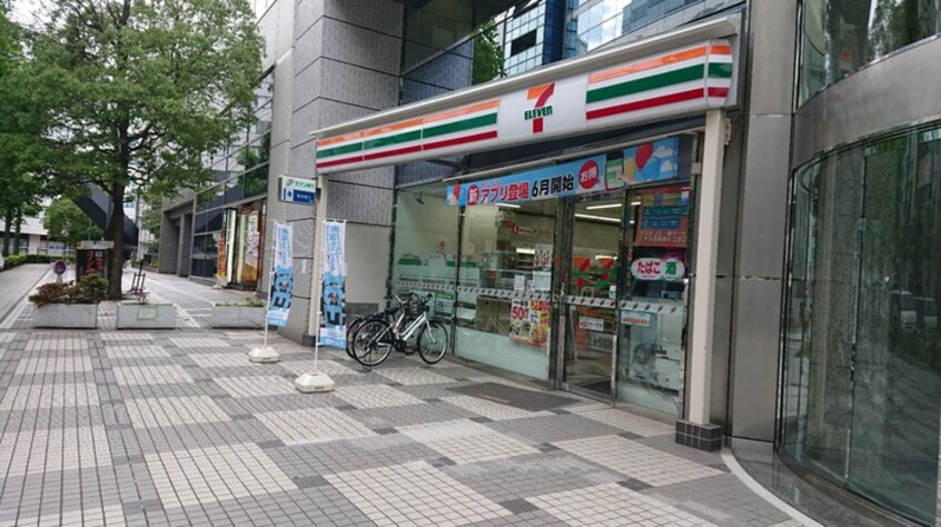 セブンイレブン横浜北幸２丁目店(コンビニ)まで186m 藤和横浜西口ﾊｲﾀｳﾝ（３０５）