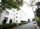 西三田団地4街区9号棟(505)の外観