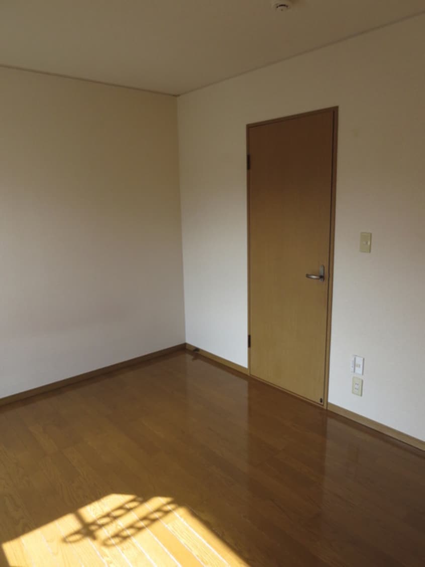 居室 ヴィラエスポワ－ル