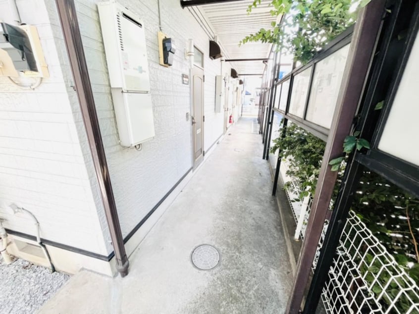 エントランス部分 ヴィラエスポワ－ル