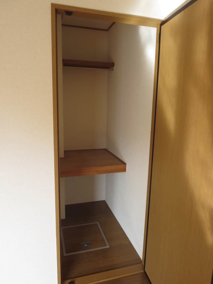 収納 ヴィラエスポワ－ル