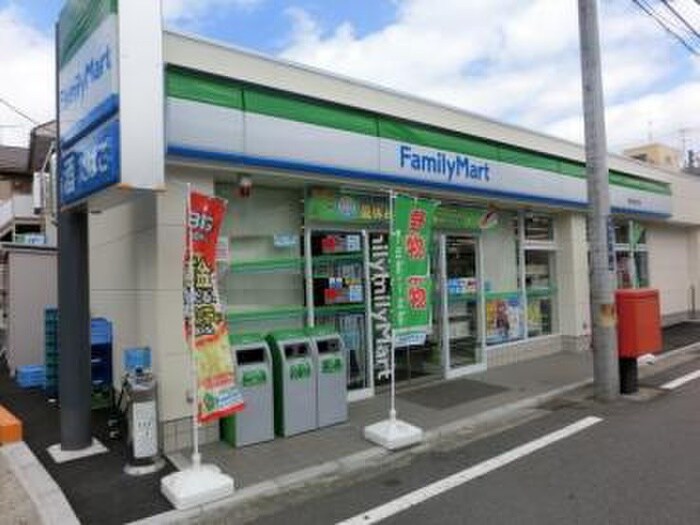 ファミリーマート_横浜釜台町店(コンビニ)まで600m ヴィラエスポワ－ル
