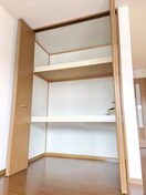 収納 コモド八ヶ崎Ａ