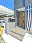 エントランス部分 湊町ウッドヴィレッジ