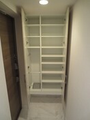 靴箱 ﾍﾞﾙﾄﾞｩﾙｰﾑ文京小石川(1202)