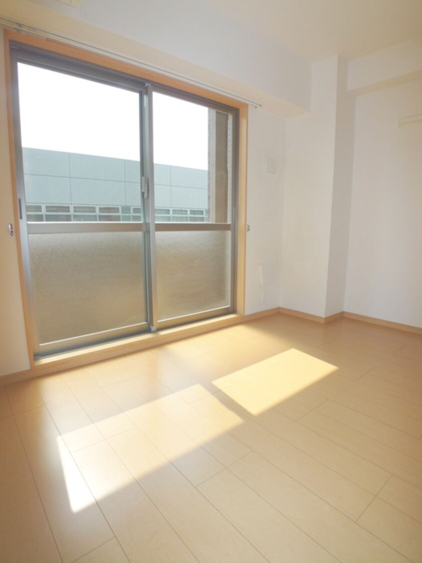 居室 ロッソ・美園