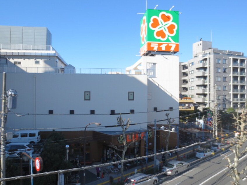 ライフ(スーパー)まで350m カーサ松下