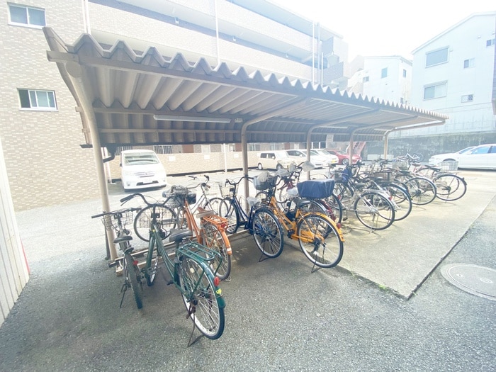 駐輪場 ブルーミングハイツⅡ