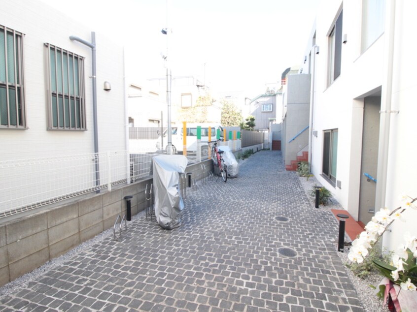 駐輪場 パークヒルズ経堂