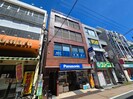 リバ－サイドビルの外観
