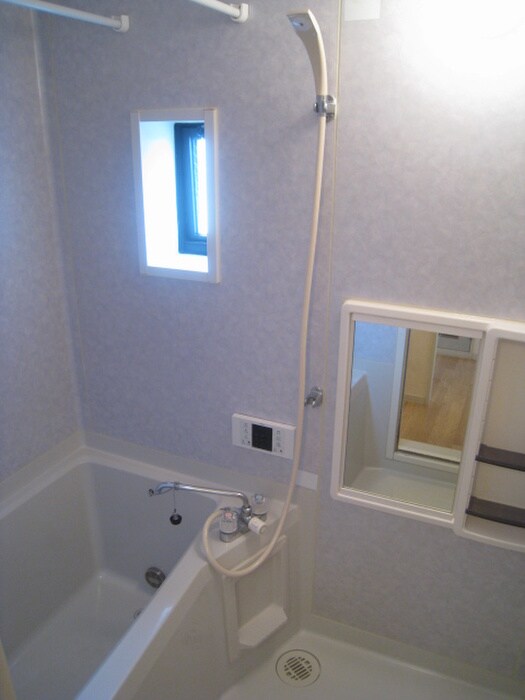 バス／シャワールーム等 リヴェ－ルＢ