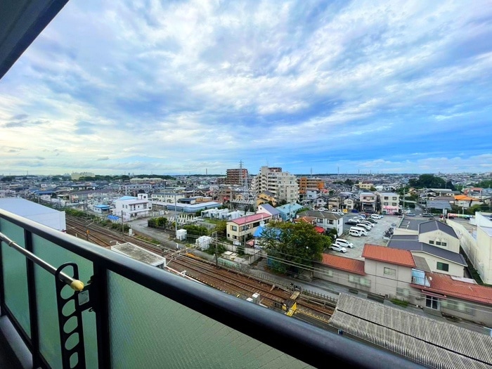 室内からの展望 ＩＮＳＵＲＡＮＣＥ　ＢＬＤＧ．