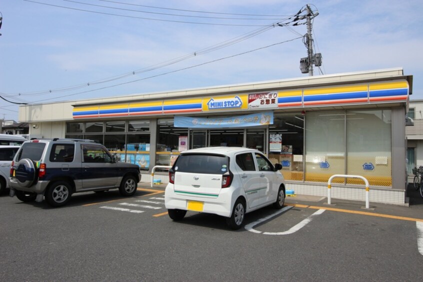 ミニストップ稲城矢野口店(コンビニ)まで217m ソレア－ドＣ館