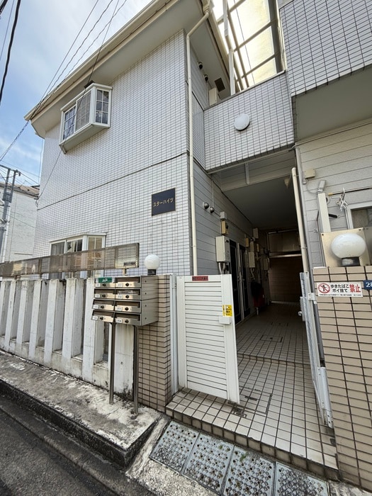 エントランス部分 スターハイツ