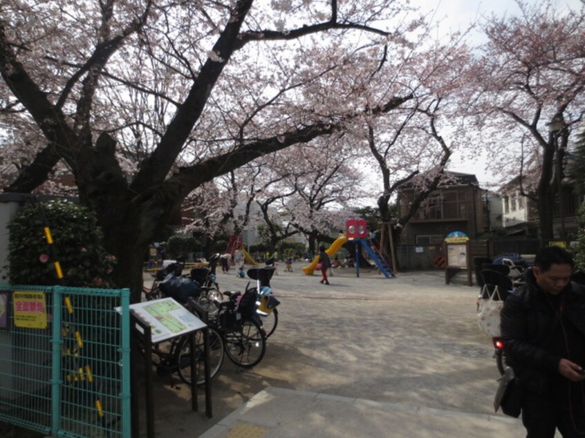 白金児童遊園(公園)まで44m メドーノ白金台