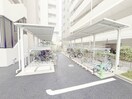 駐輪場 The Wall