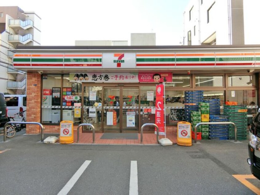 セブンイレブン原宿外苑店(コンビニ)まで260m コンフォリア原宿