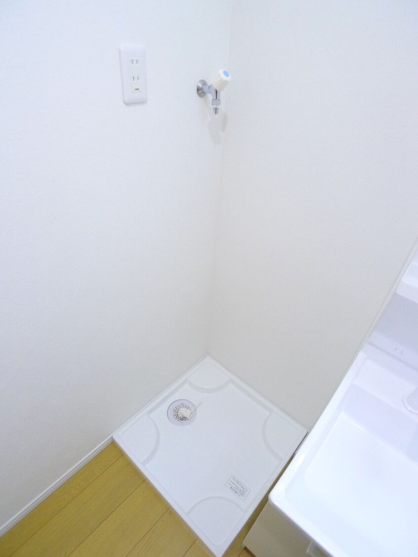 洗濯機置場 サンライズ幕張