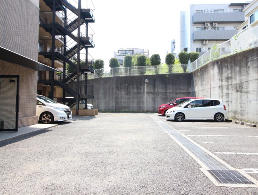 駐車場 パークサイド鷺沼