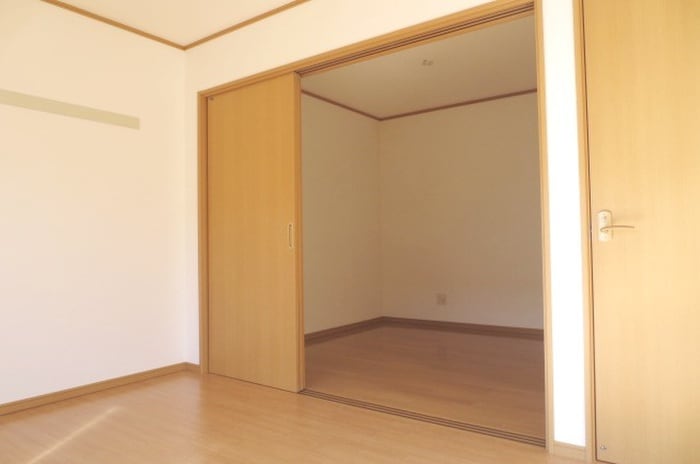 居室 ラックフィル中川Ｂ