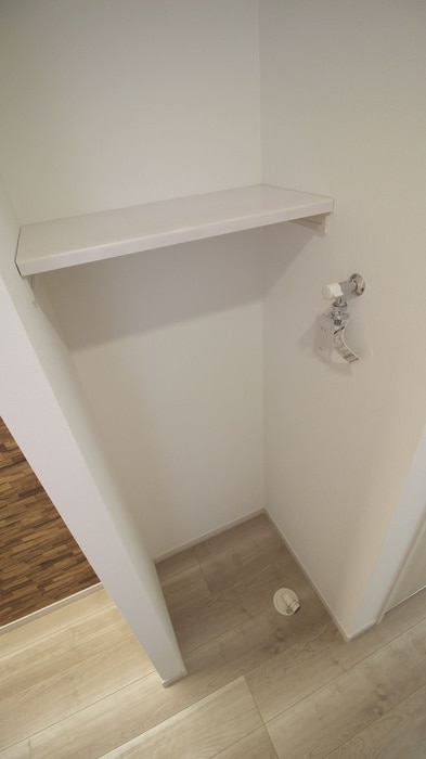 洗濯機置場 ＭＥＬＤＩＡ梅島Ⅸ