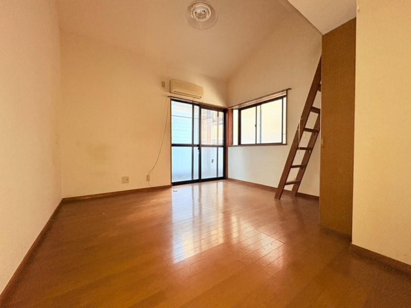 居室 ア－バン三菊