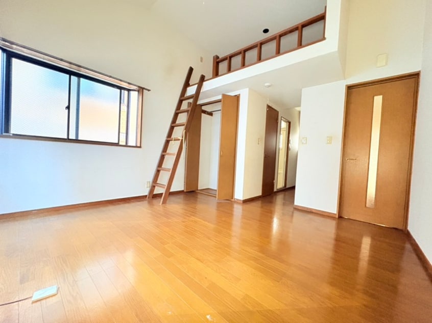 居室 ア－バン三菊