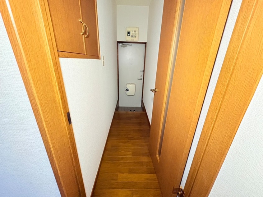 廊下 ア－バン三菊