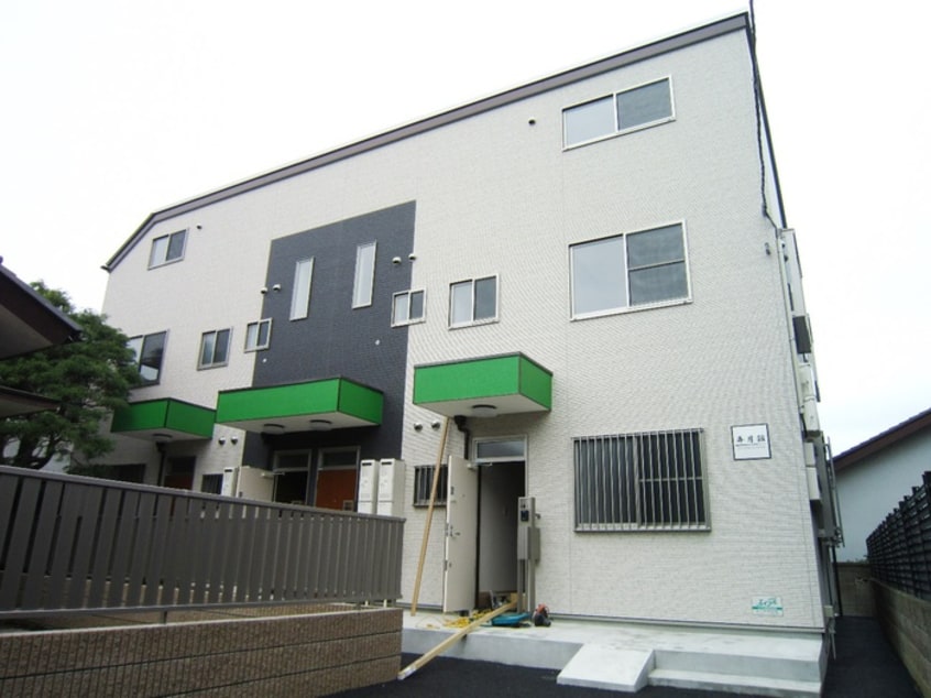 エントランス部分 弄月館(ﾛｳｹﾞﾂｶﾝ)