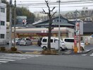 セブンイレブン 横浜永田東3丁目店(コンビニ)まで609m パレス井土ヶ谷