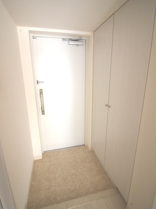 玄関 メゾン・ド・ジュピタ－