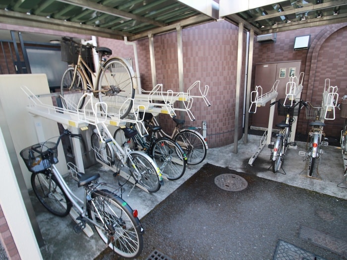 駐輪場 ウィステリア白鷺