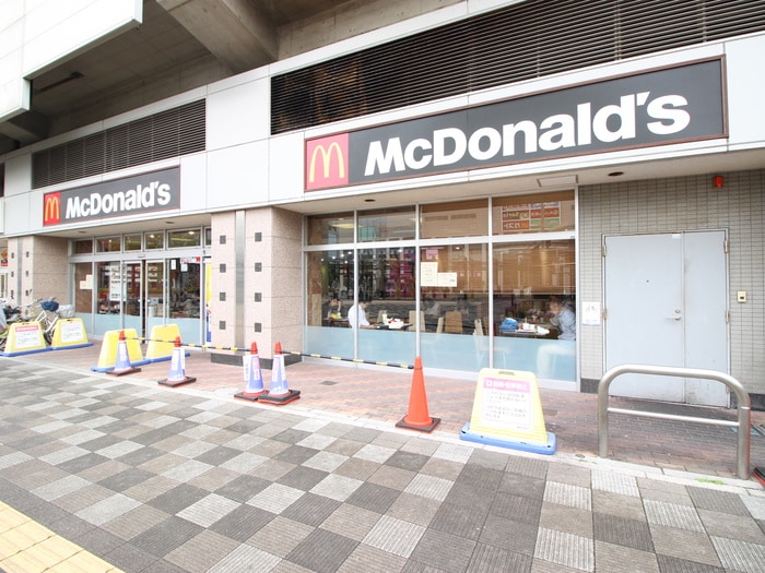 マクドナルド(ファストフード)まで600m ルミエール