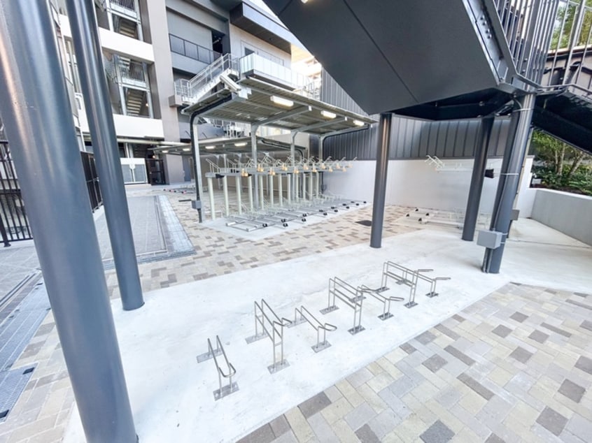 駐輪場 パークタワー向ヶ丘遊園(1202)