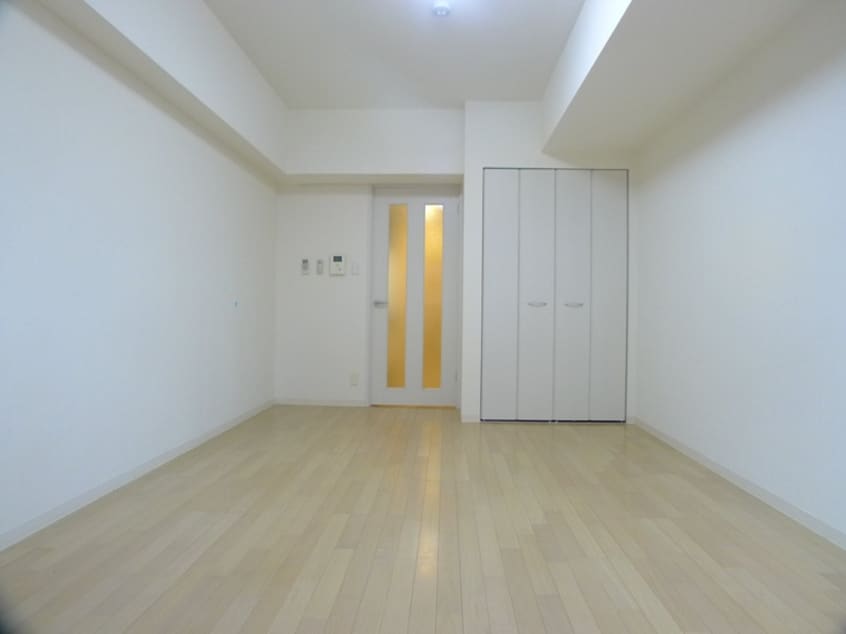 居室 サニ－コ－ト向島