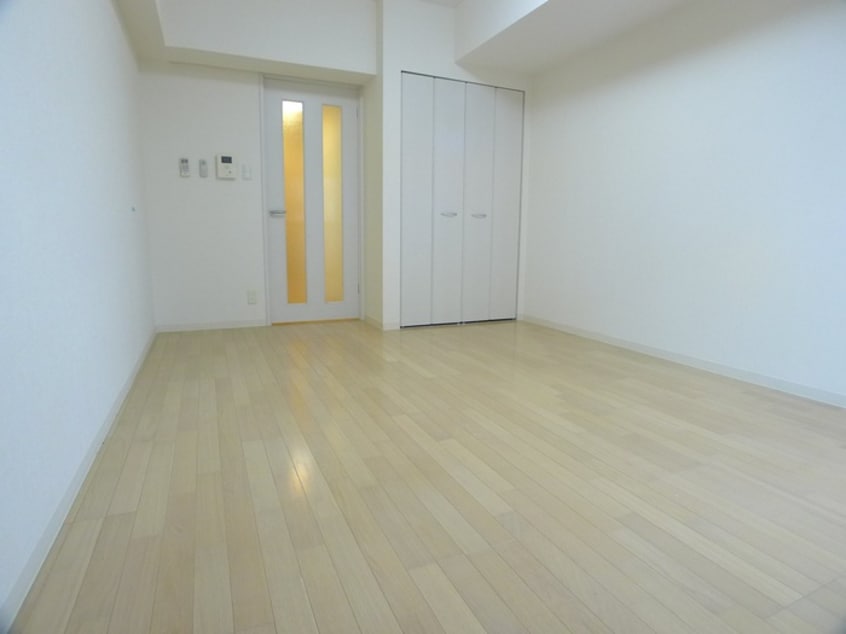 居室 サニ－コ－ト向島