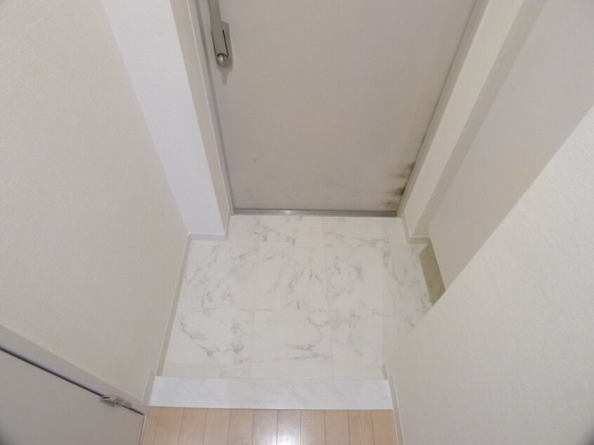 玄関 サニ－コ－ト向島