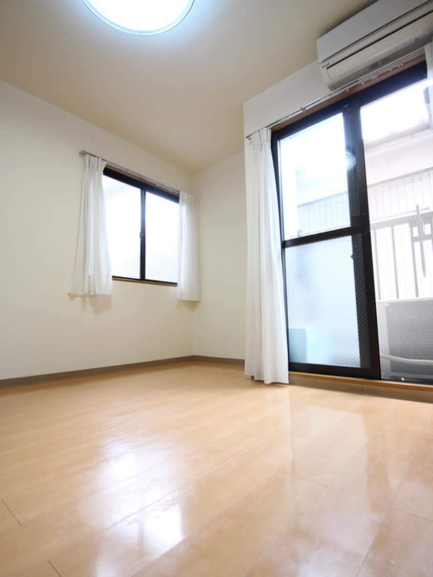 居室 ファレ石井