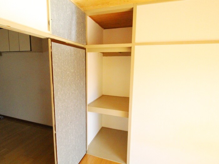 収納 ひかりハイツ