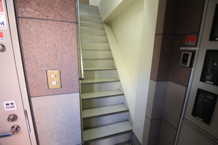 エントランス部分 こばやしビル