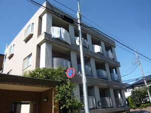 ル　フォワイエ