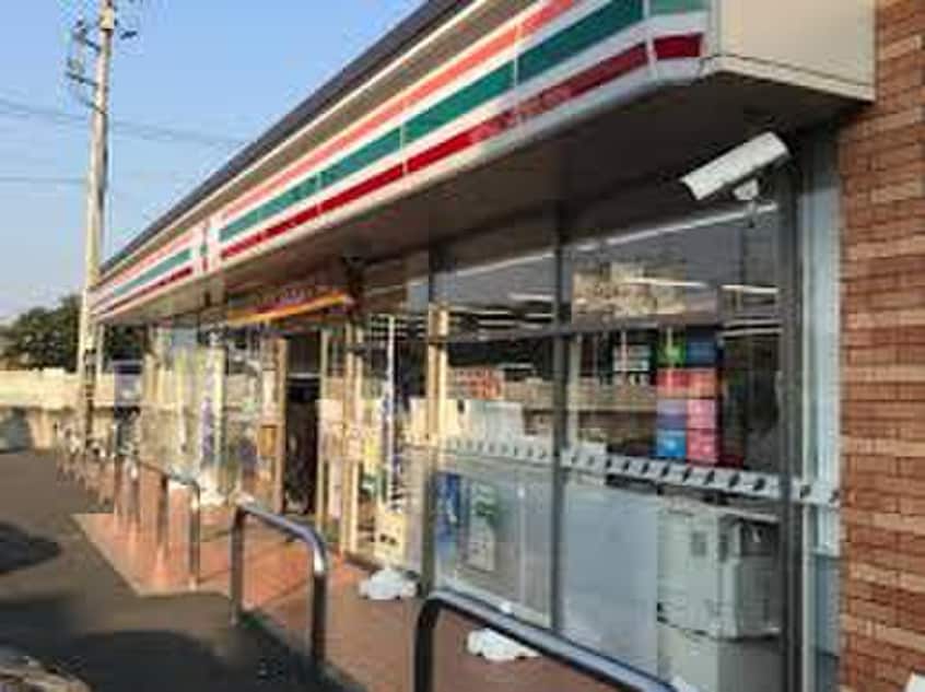 セブンイレブン(コンビニ)まで600m アムールセゾン