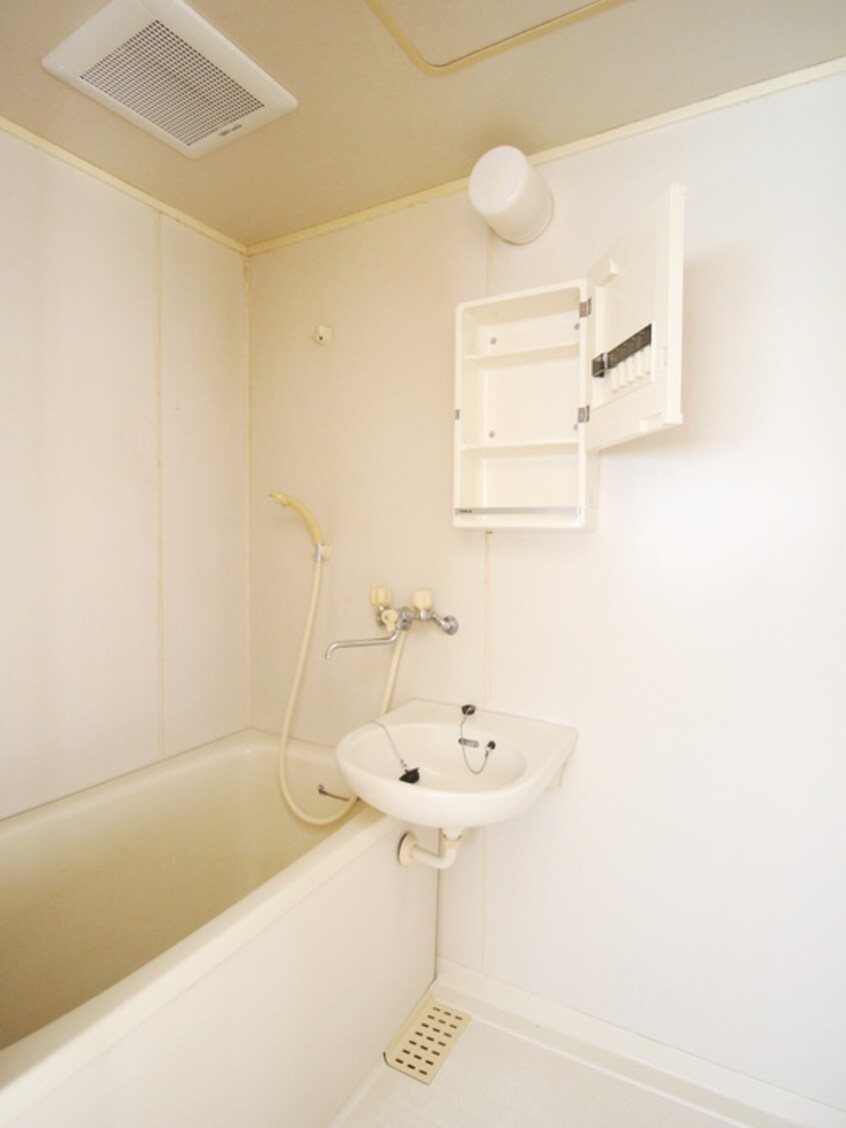 バス／シャワールーム等 ハイツリブラン