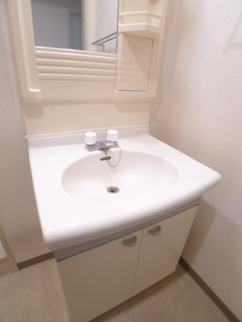 洗面 ハイツエ－デルワイス　３