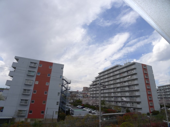 室内からの展望 ハイツエ－デルワイス　３