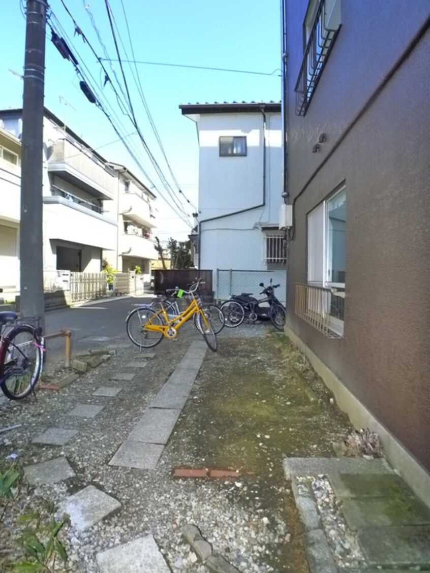 駐輪場 湯浅マンション