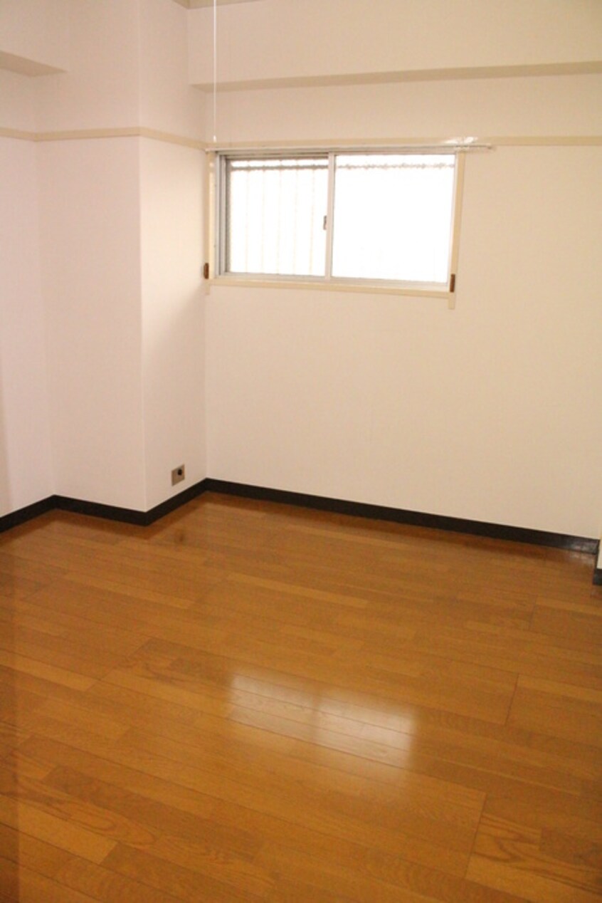 居室 田口ビル