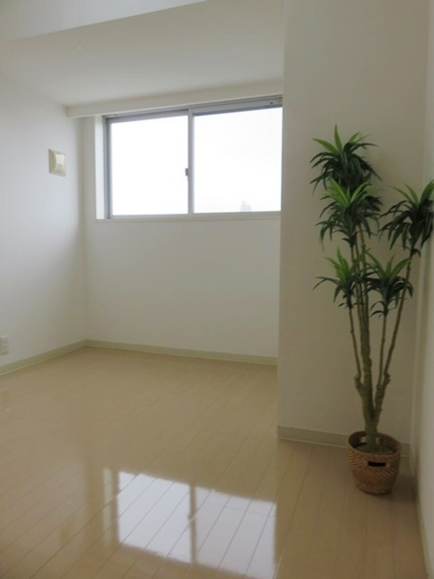 居室 ドゥーエ東高円寺