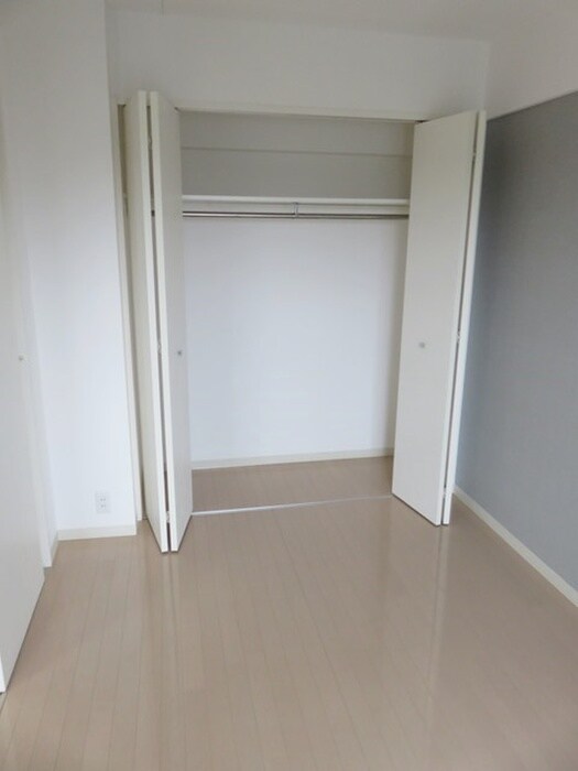 居室 ドゥーエ東高円寺